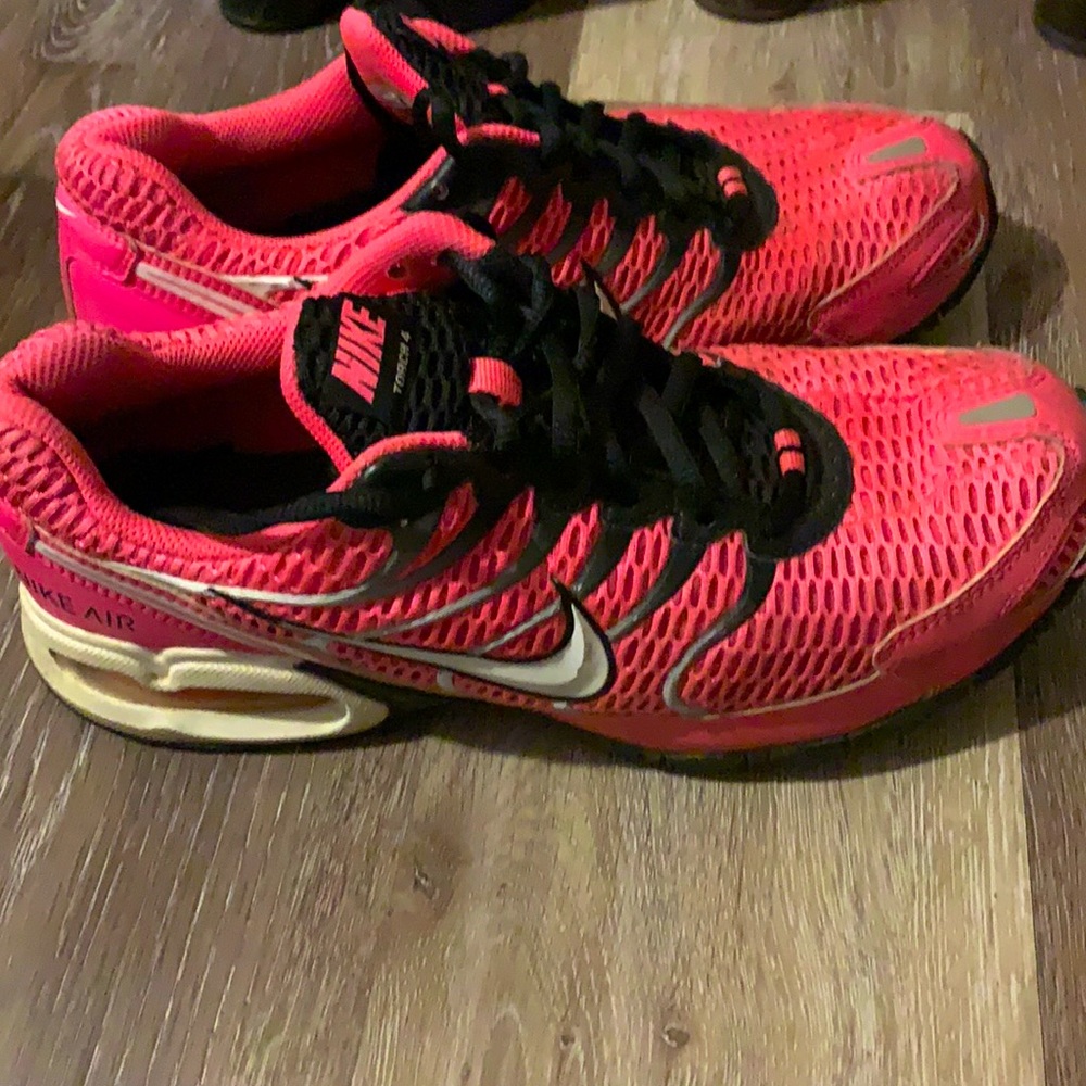 Nike Torch 4 size 10 pink